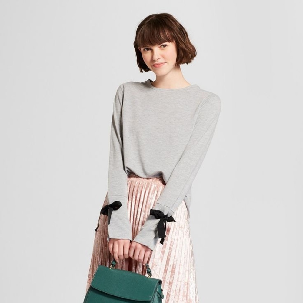 NWT Groommet Tie Long Sleeve Shirt - Heather Gray